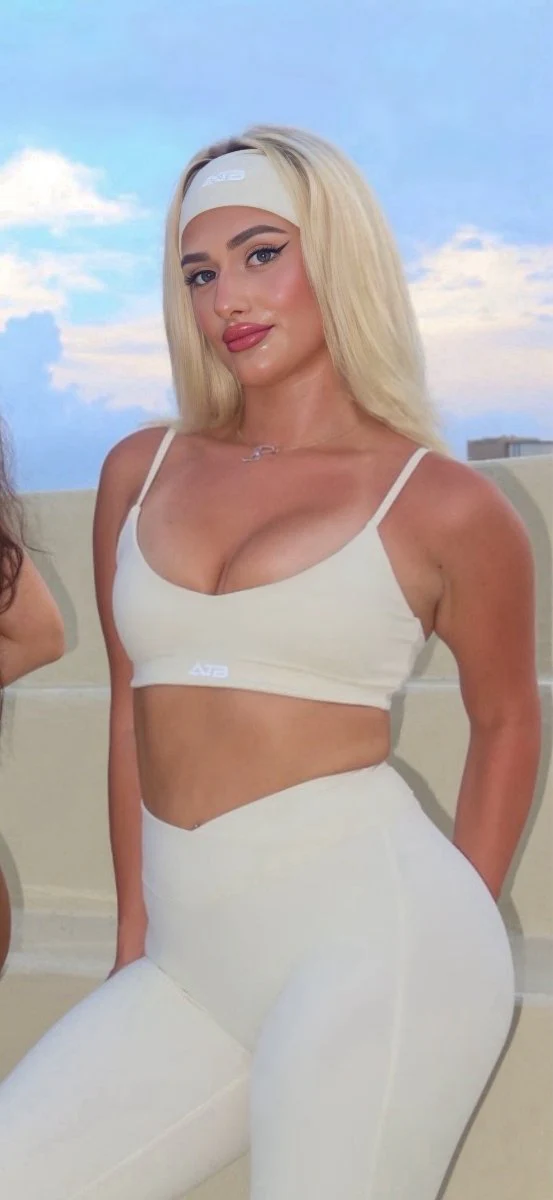 Define Luxe Sports Bra - Image 12